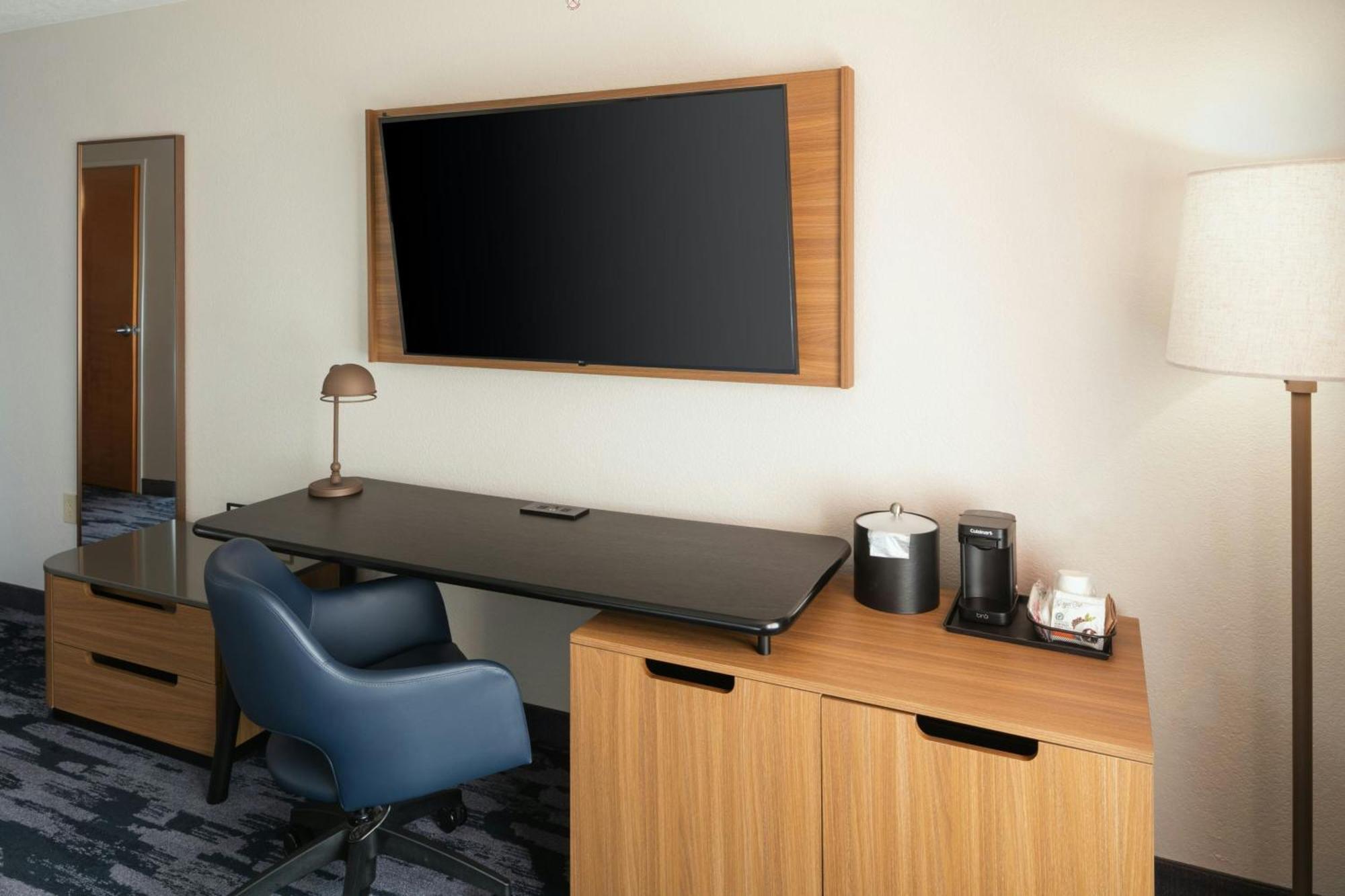 Fairfield & By Marriott Midtown 3*