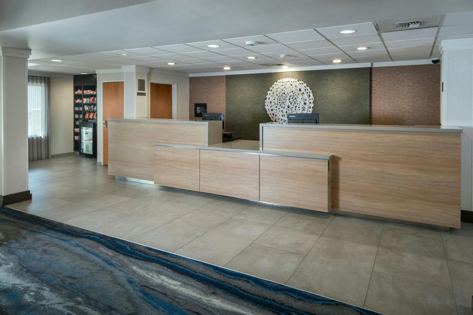 Hotel Fairfield & By Marriott Midtown 3*