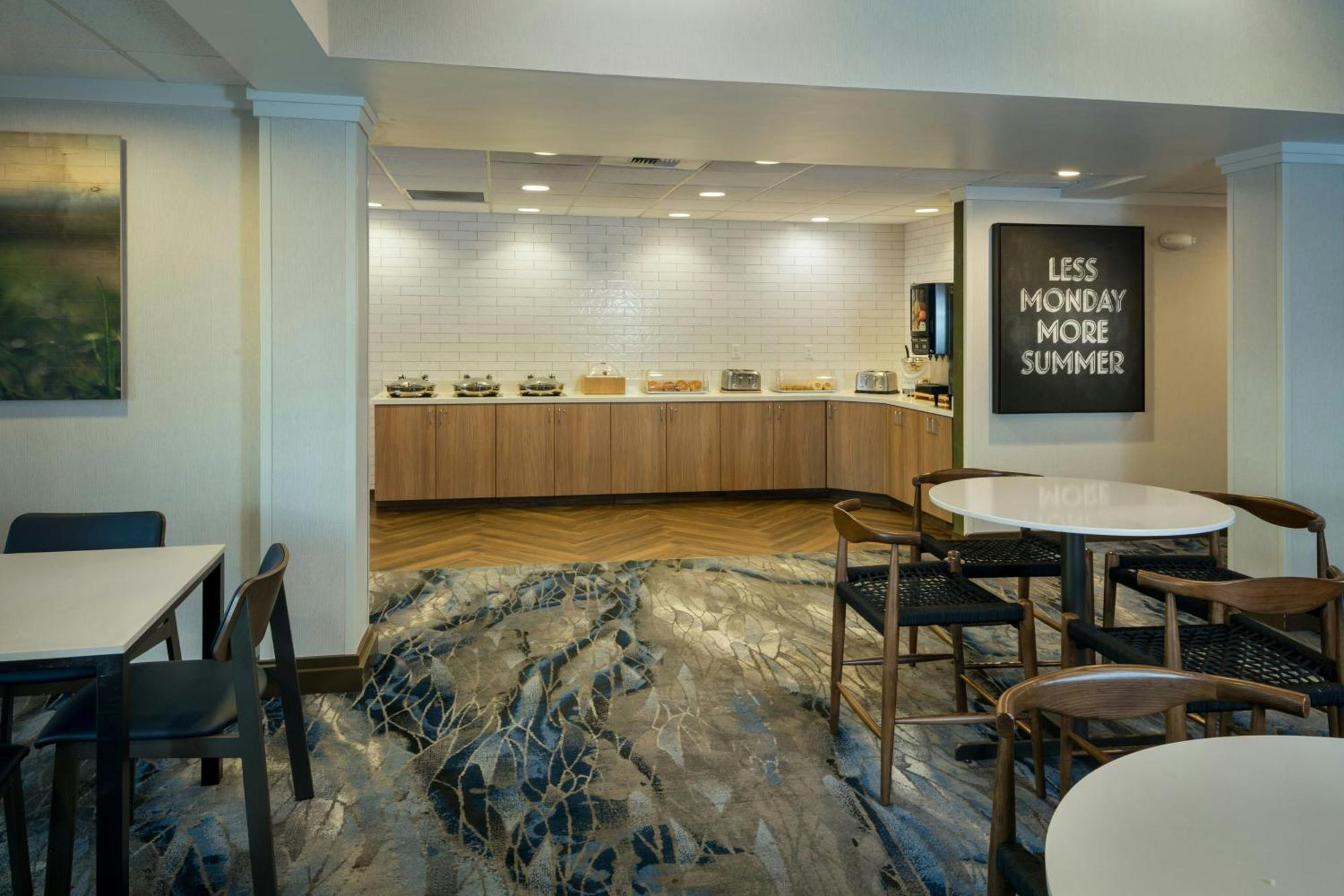 Hotel Fairfield & By Marriott Midtown 3*
